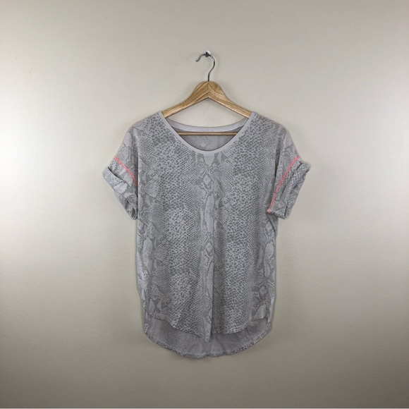 Lululemon Weekend Short Sleeve Desert Snake White Silver Fox / White size 10 - Picture 2 of 11